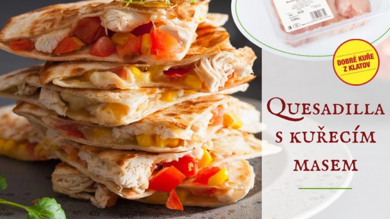 Quesadillu s kuřecím masem, rajčaty, kukuřicí a sýrem